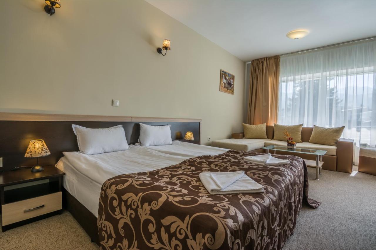 Hotel Royal Borovets Buitenkant foto