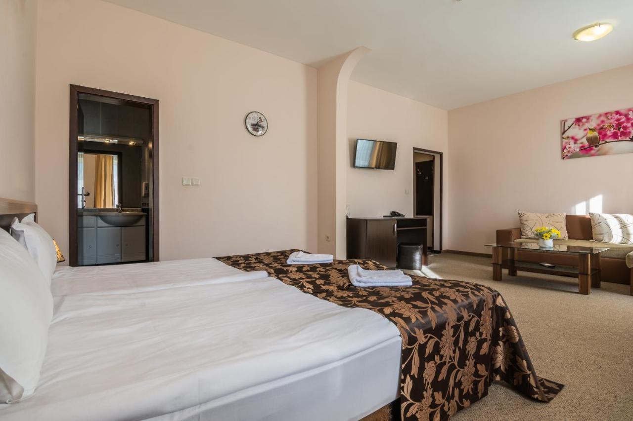 Hotel Royal Borovets Buitenkant foto