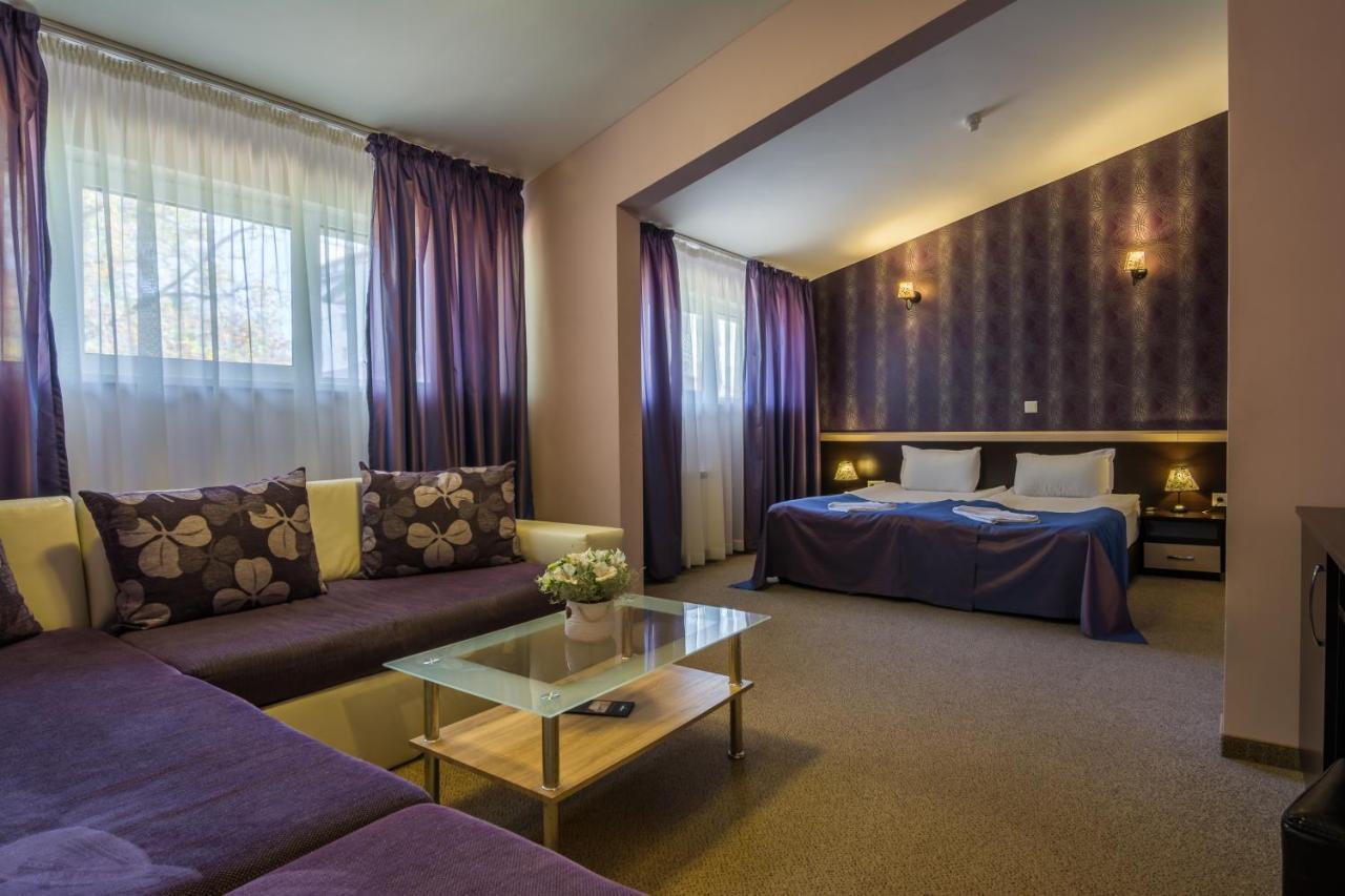 Hotel Royal Borovets Buitenkant foto