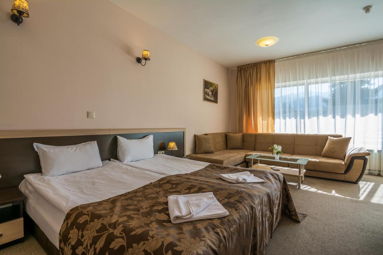 Hotel Royal Borovets Buitenkant foto